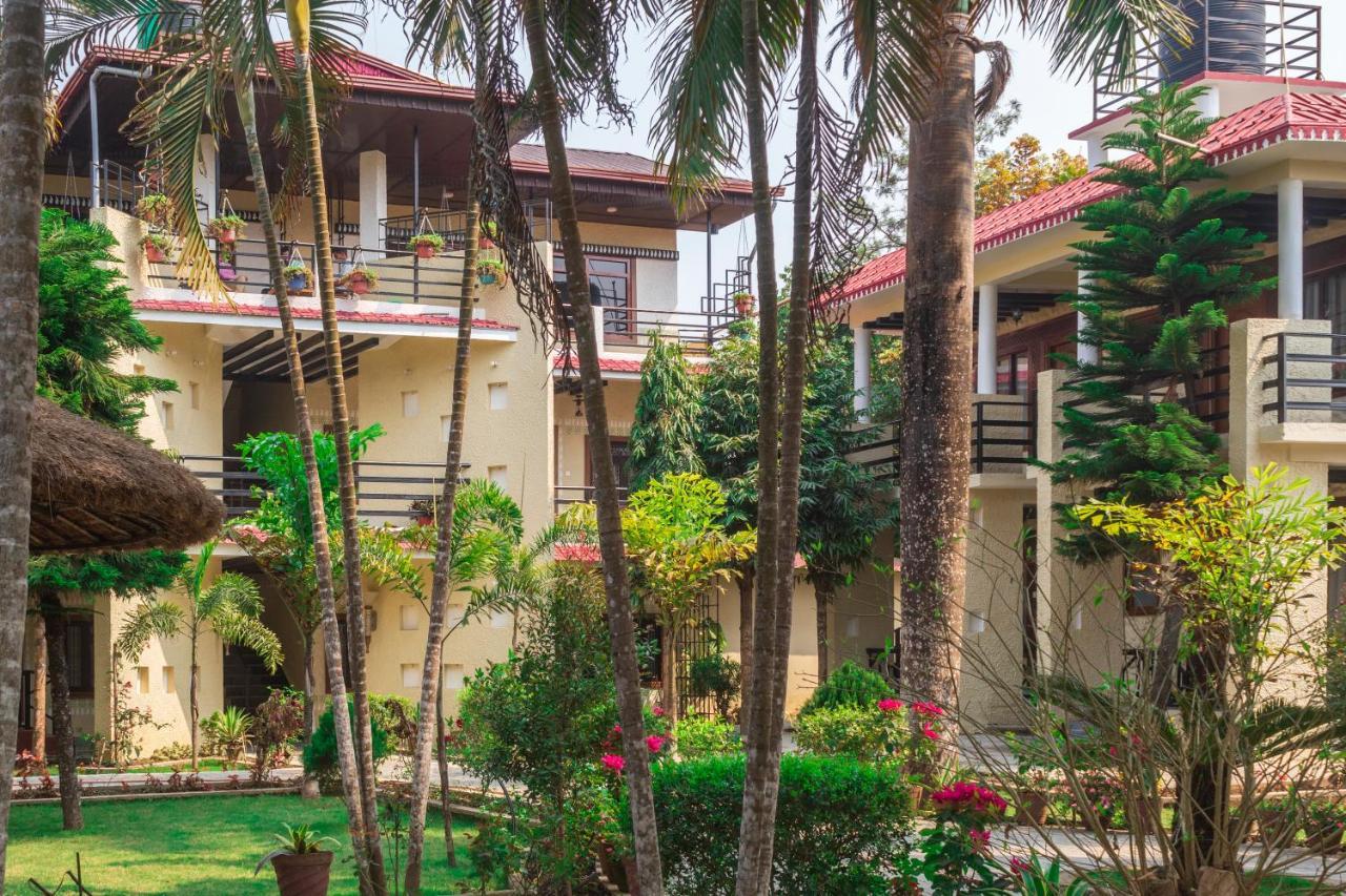 Royal Tiger Luxury Resort 4 Star سوراها المظهر الخارجي الصورة