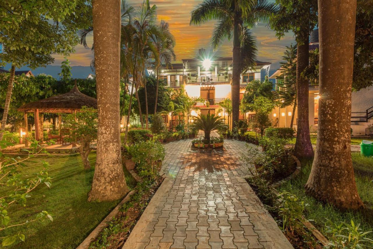 Royal Tiger Luxury Resort 4 Star سوراها المظهر الخارجي الصورة